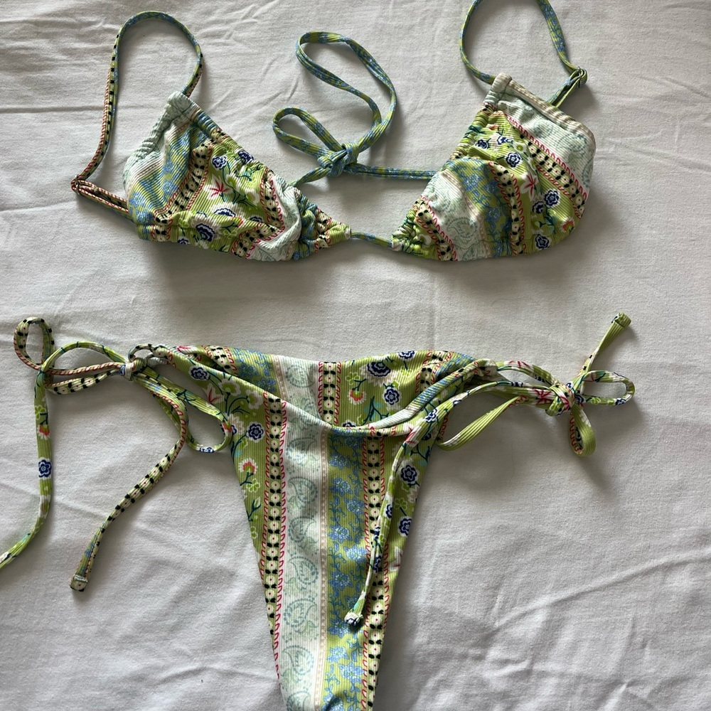 Floral Print Green Bikini Set
